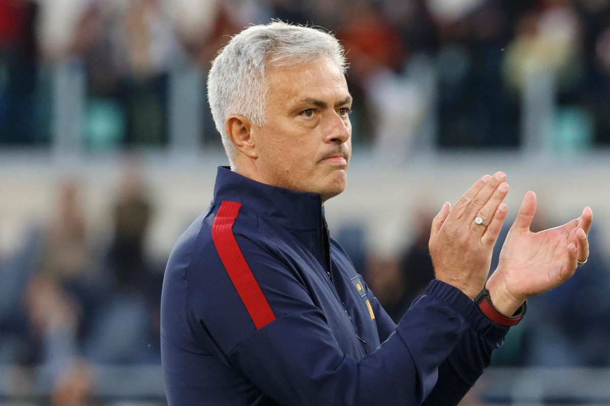 Jose Mourinho pronto ad accogliere il nuovo arrivo