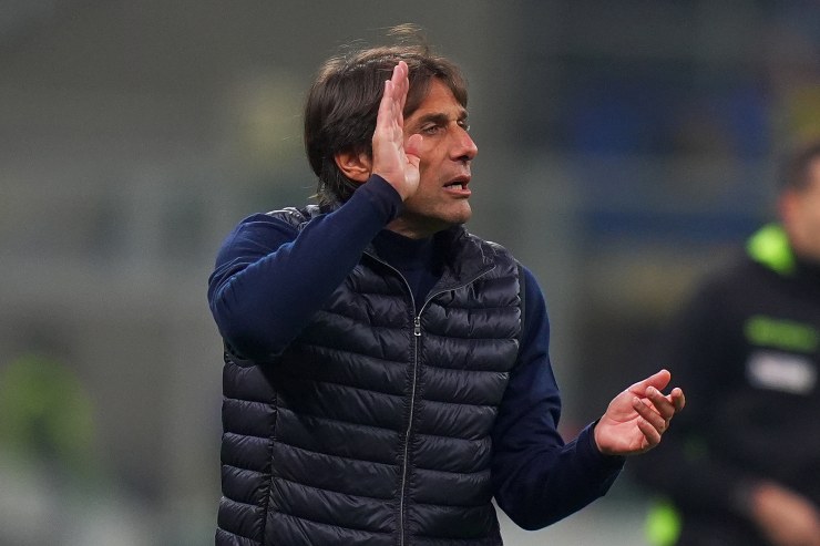 Conte infuriato contro il direttore di gara