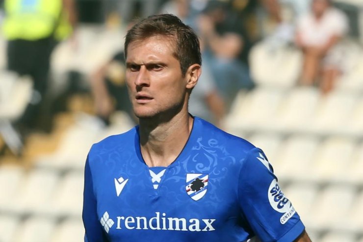 Simone Romagnoli in campo con la Sampdoria