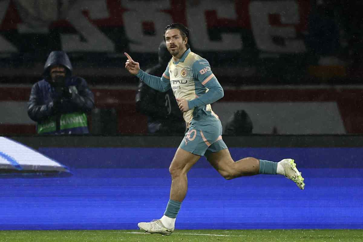 Jack Grealish esulta dopo il gol 