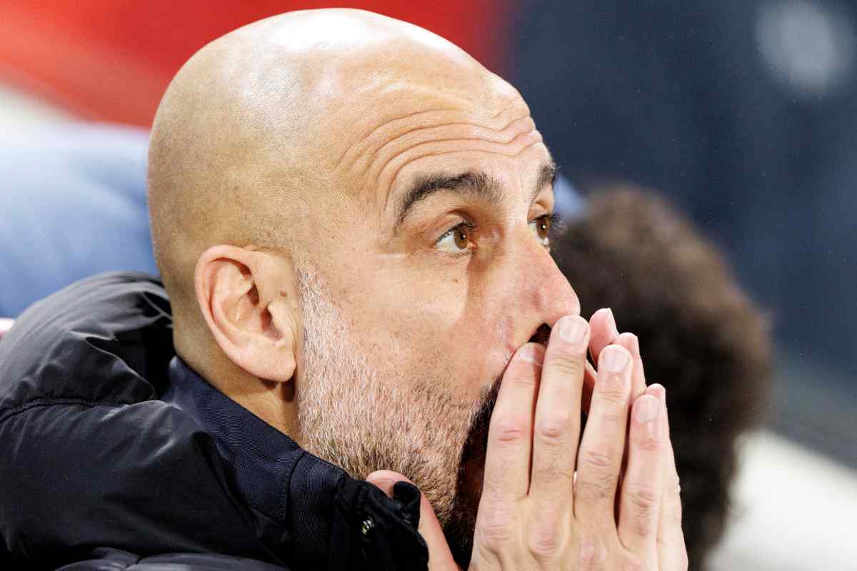 Guardiola perplesso in panchina