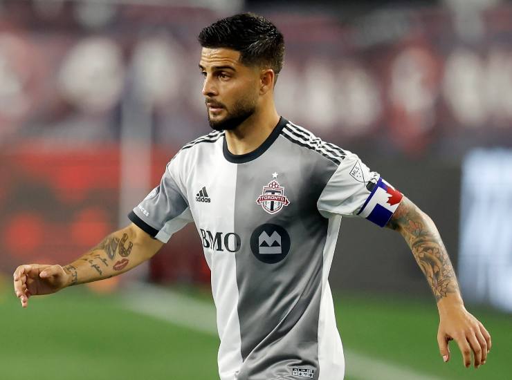 Lorenzo Insigne con la maglia del Toronto