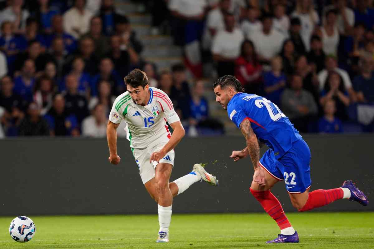 Andrea Cambiaso e Theo Hernandez durante Italia-Francia