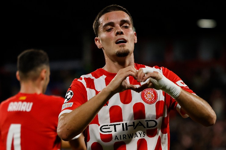 Miguel Gutierrez, terzino del Girona, esulta dopo il gol