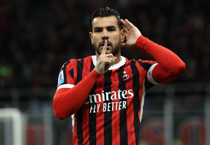 Theo Hernandez esulta dopo un gol