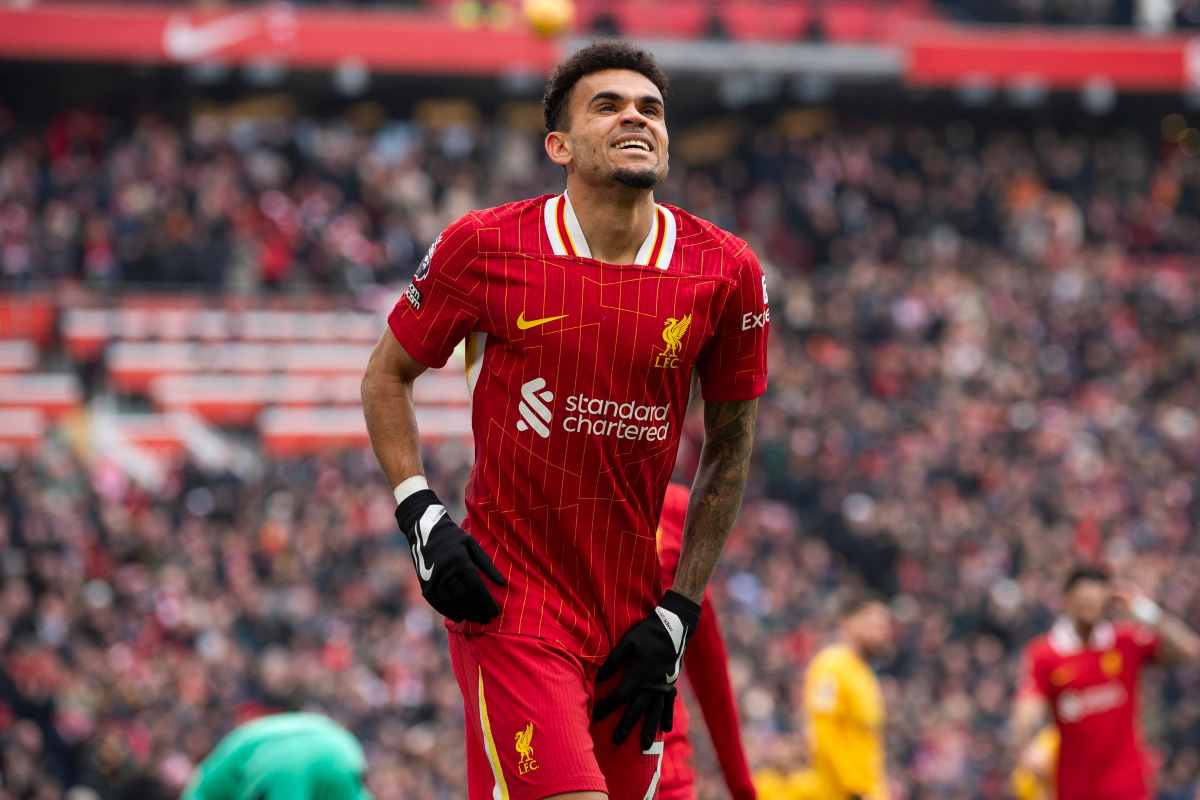 Luis Diaz esulta dopo un gol