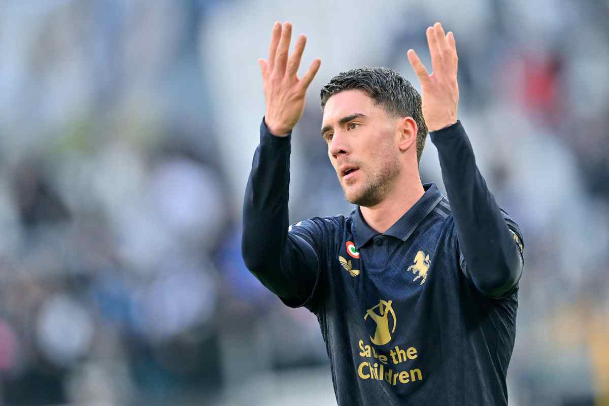 Dusan Vlahovic gesticola durante un match