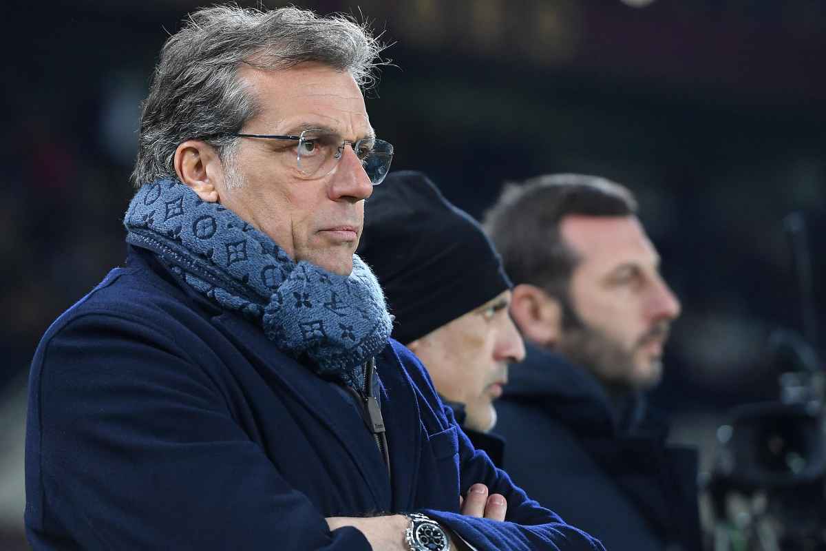 Cristiano Giuntoli osserva