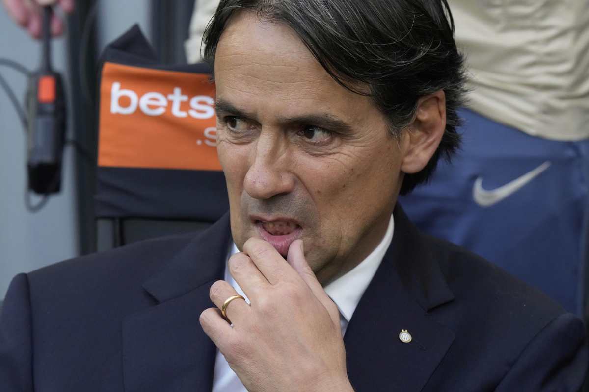 Simone Inzaghi in primo piano