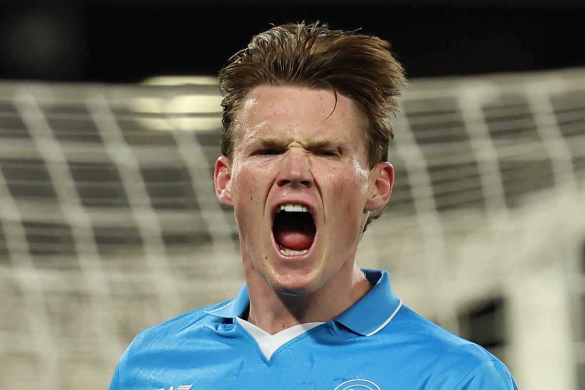 Scott McTominay in campo con il Napoli