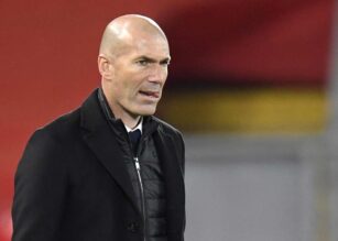 Zinedine Zidane negli anni in cui allenava il Real Madrid