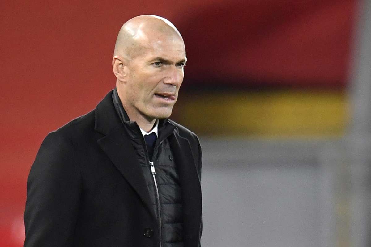 Zinedine Zidane negli anni in cui allenava il Real Madrid 