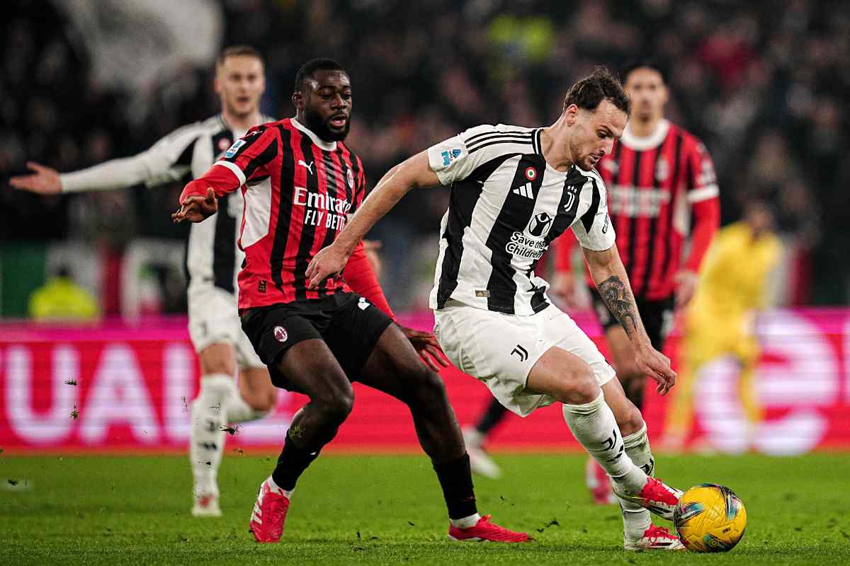 Gatti e Fofana si contendono il pallone in Juventus-Milan