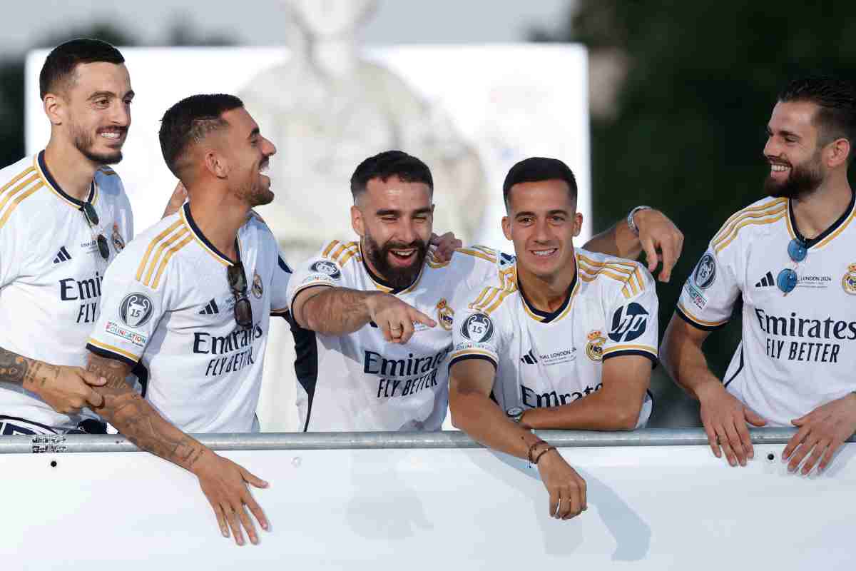Dani Ceballos insieme ai compagni