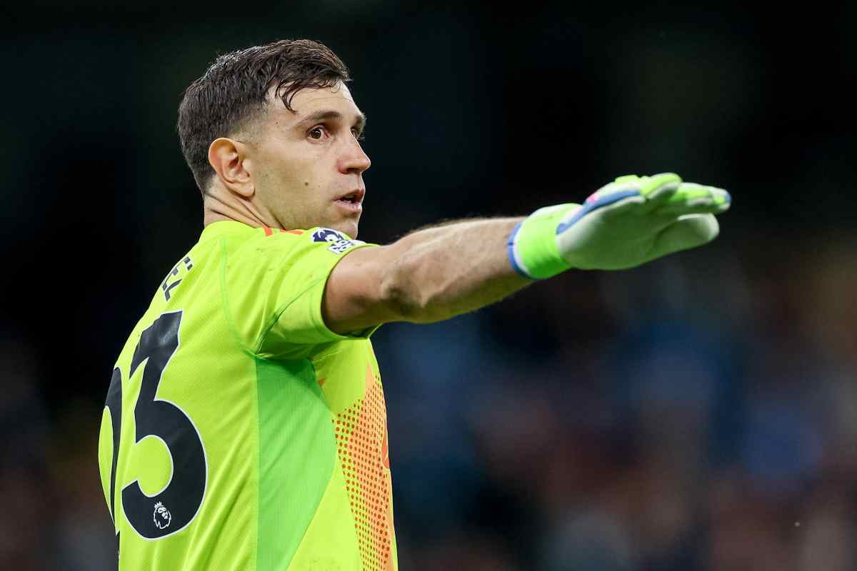 Emiliano Martinez in primo piano