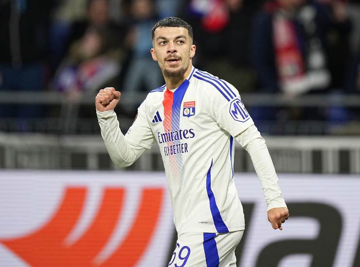 Mikautadze esulta dopo una rete