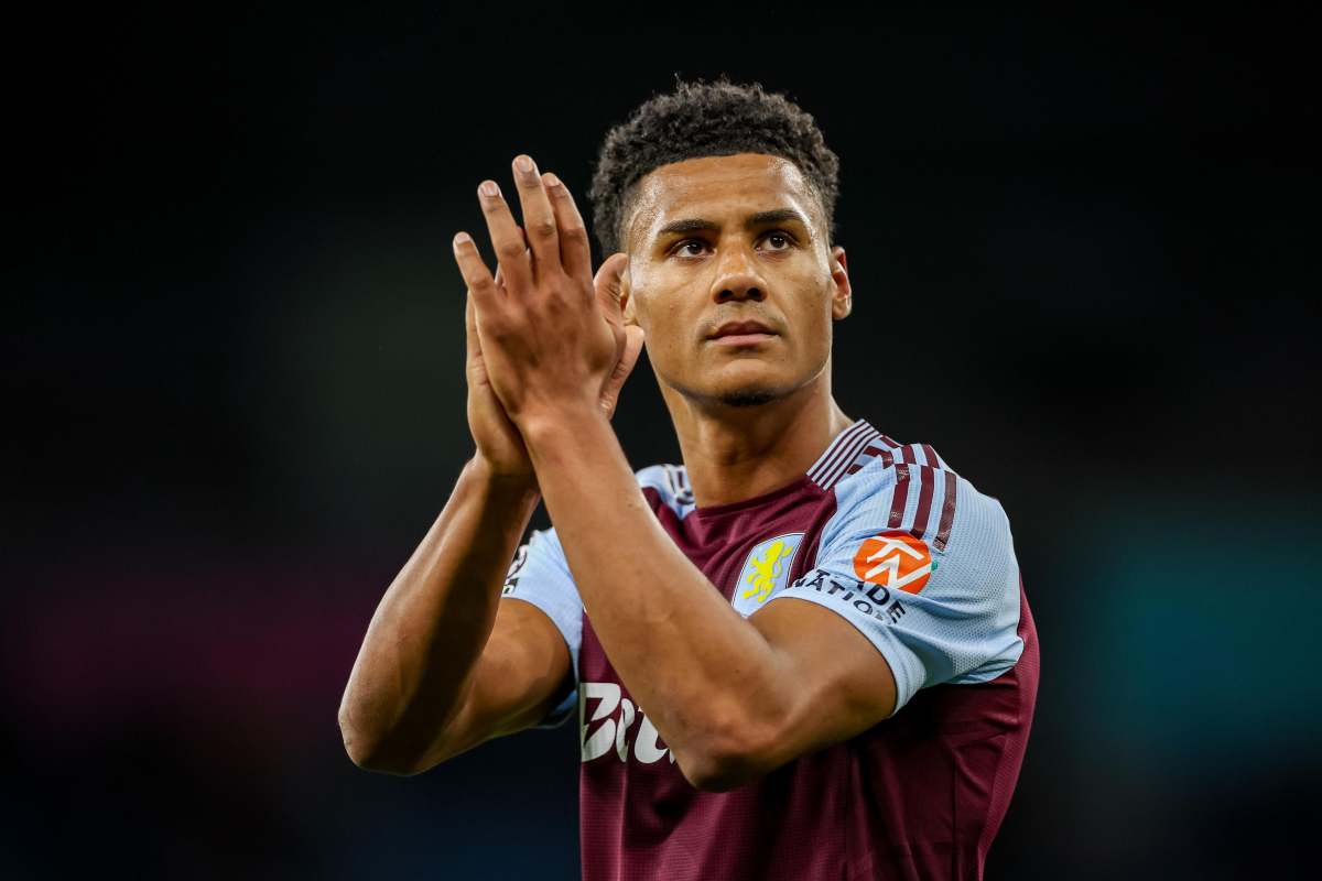 Watkins applaude il pubblico