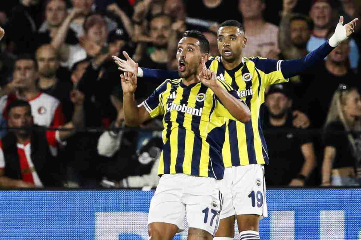 En-Nesyri insieme ad un compagno