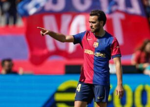 Eric Garcia esulta dopo una rete