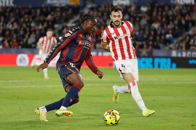 Etta Eyong in azione