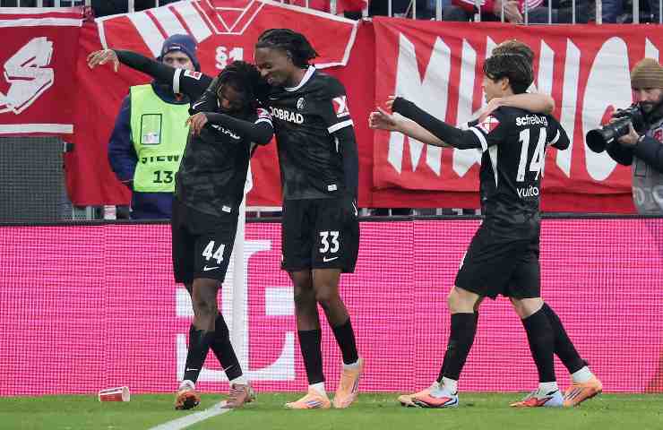 Manzambi con i compagni