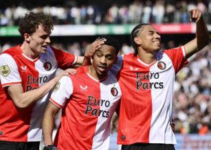 Timber esulta con i compagni