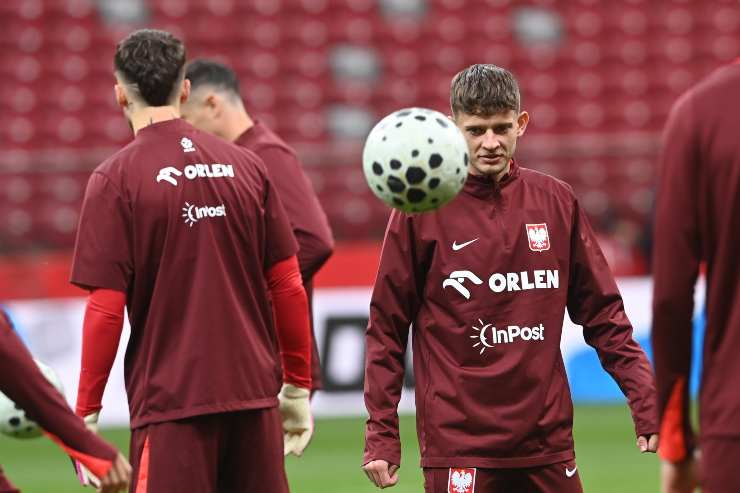 Sebastian Szymański in azione