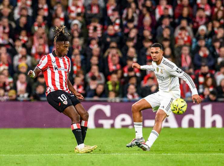 Alexander-Arnold durante una partita