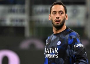 Calhanoglu in primo piano