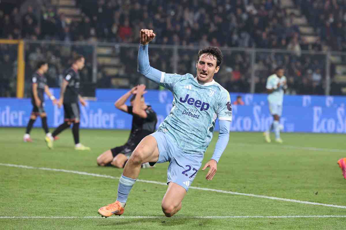 Cambiaso esulta dopo una rete