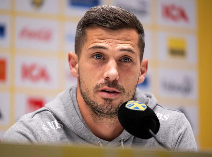 Freuler durante una conferenza stampa