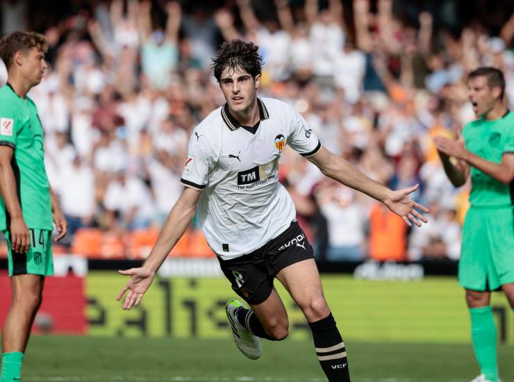 Guerra esulta dopo una rete