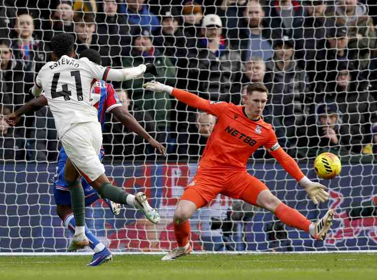 Henderson durante una partita