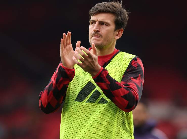Maguire applaude il pubblico