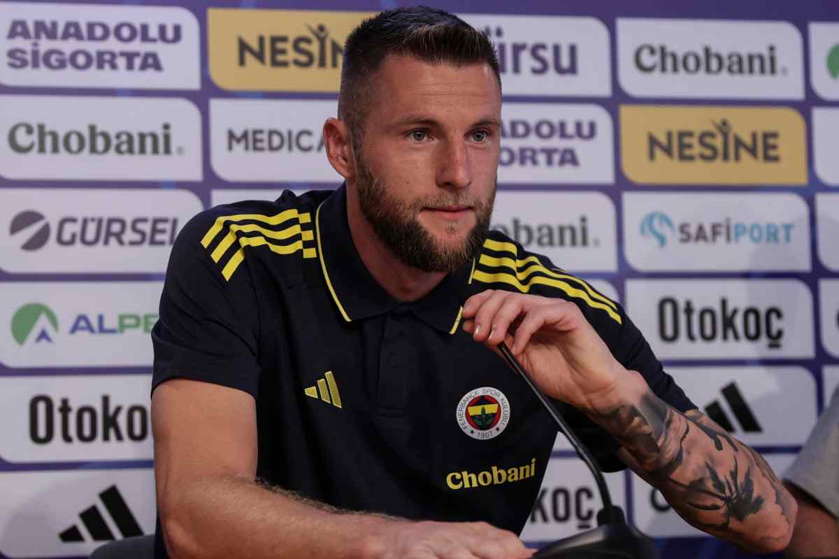 Skriniar durante una conferenza stampa