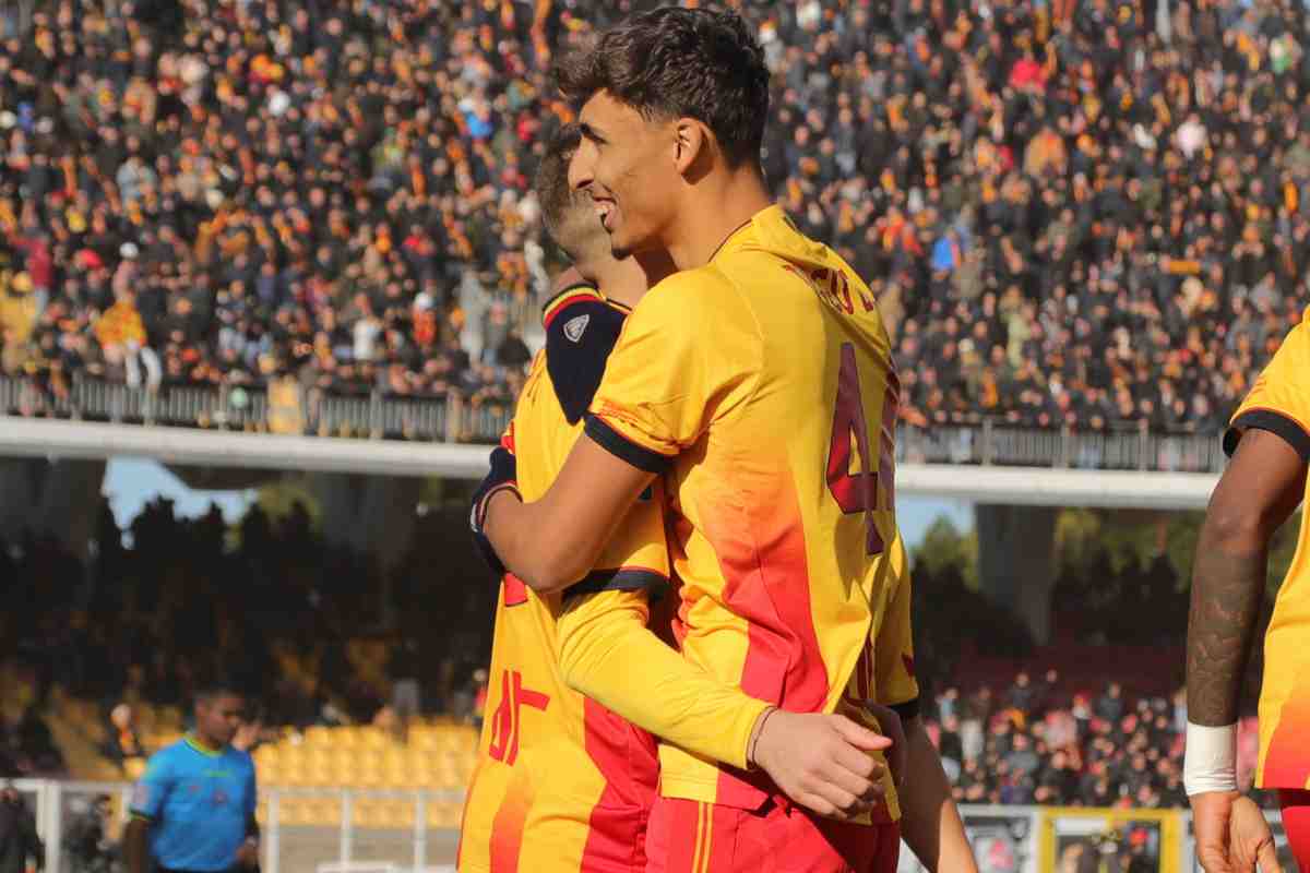 Tiago Gabriel esulta con un compagno