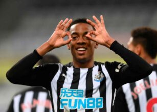 Willock esulta dopo una rete