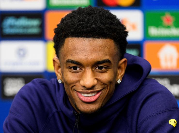 Balde in primo piano