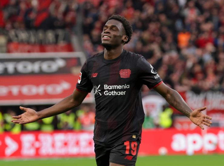 Poku esulta dopo una rete