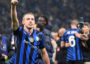 Frattesi esulta dopo una rete