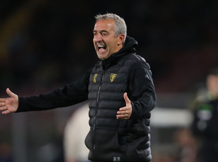 Giampaolo mentre dà indicazioni