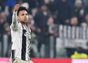 McKennie esulta dopo una rete