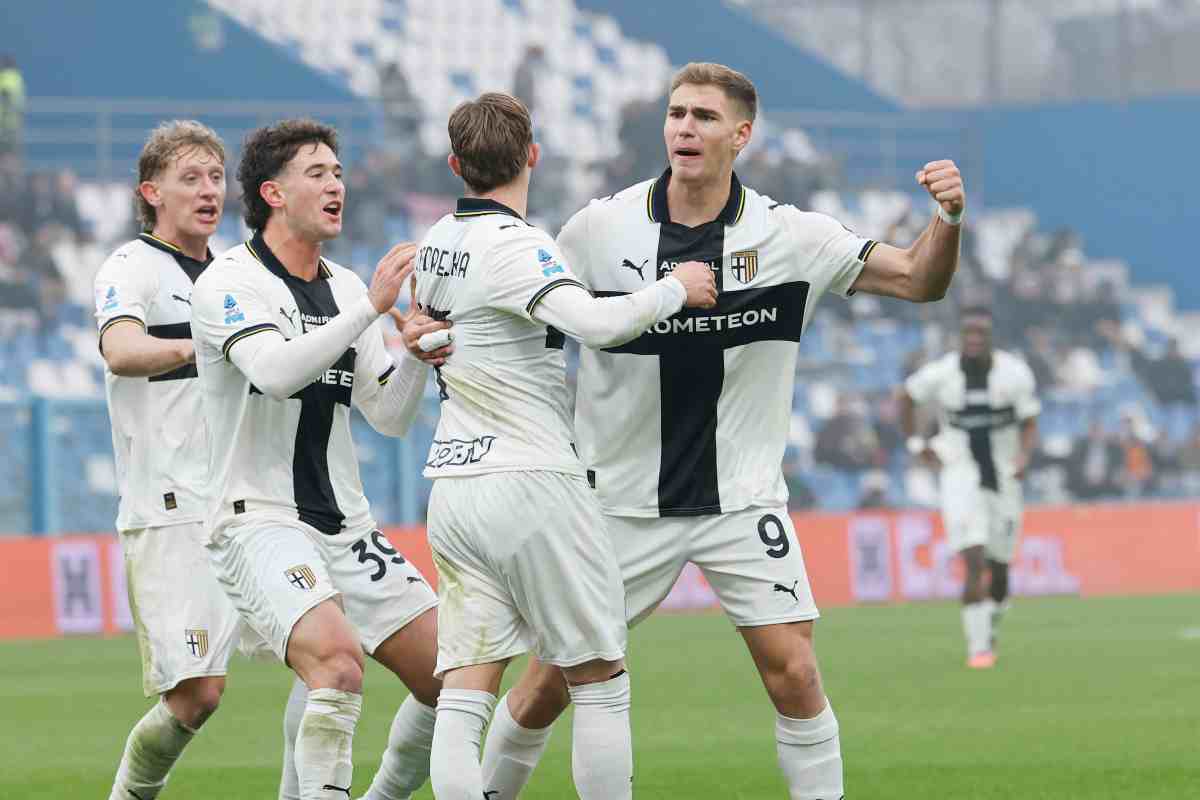 Pellegrino esulta dopo una rete