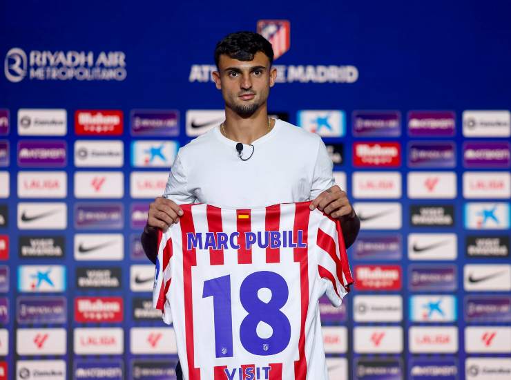 Pubill con la maglia dell'Atletico