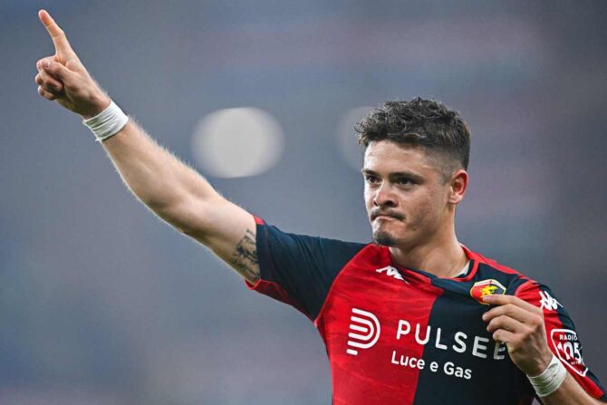 Vitinha esulta dopo una rete