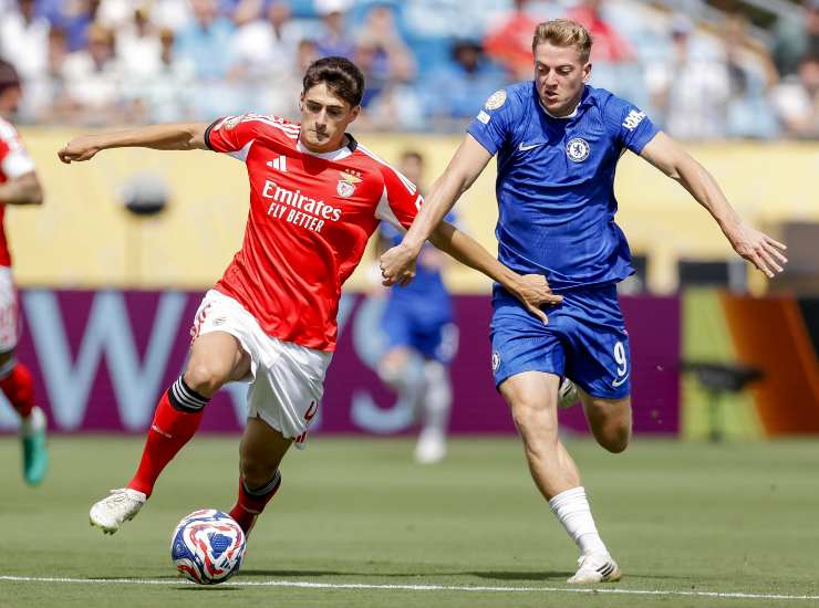 Antonio Silva durante una partita