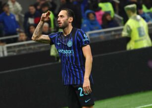 Calhanoglu durante una partita