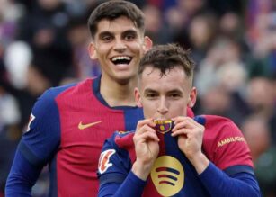 Casado esulta dopo una rete