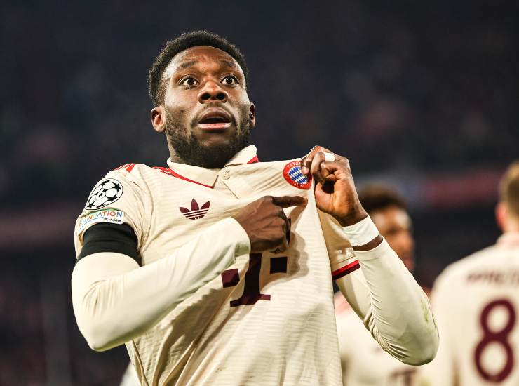 Davies esulta dopo una rete