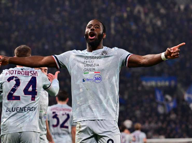 Davis esulta dopo una rete